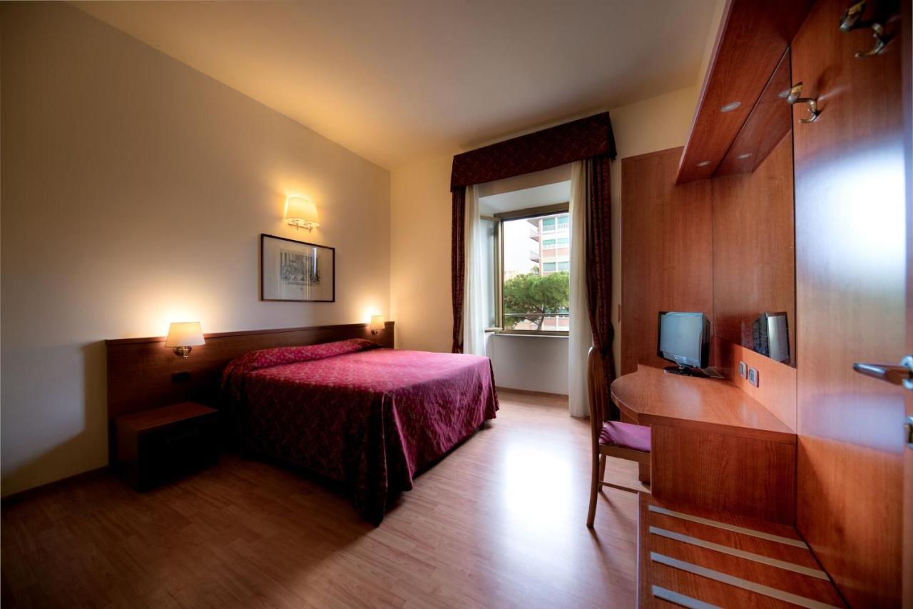 Domus Appia 154 B&B Roma Exterior foto